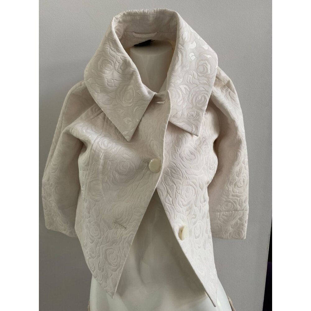 Cache White Cropped Jacket With Embossed Floral Pattern Size Small 3/4 Sleeves B